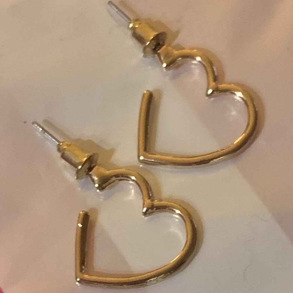 Heart Gold Tone Hoop Earrings Synthetic Zinc Alloy New Post Iron Alloy .7 inches